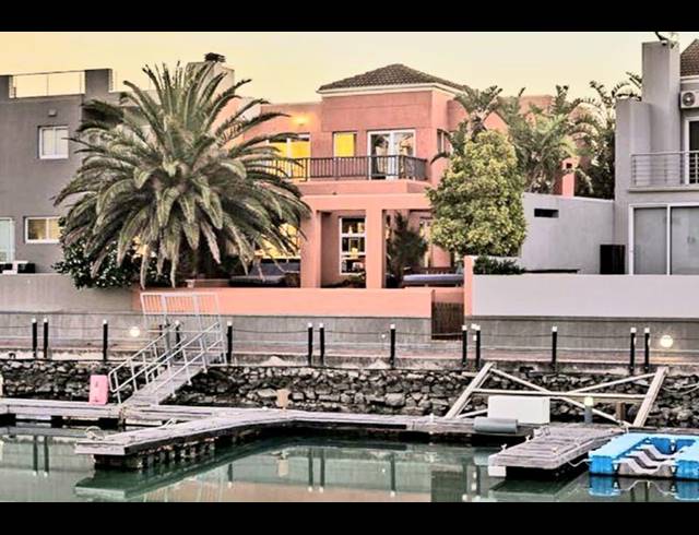 3 BEDROOM HOUSE FOR SALE IN HARBOUR ISLAND